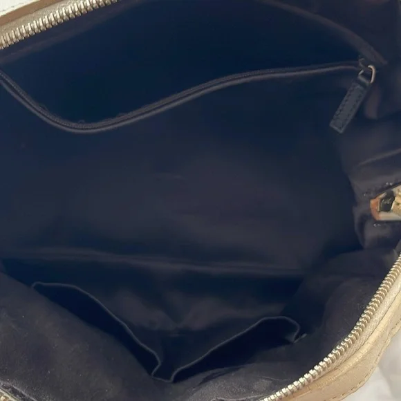 YSL Authentic Vintage Muse Large Leather Bag. MA100